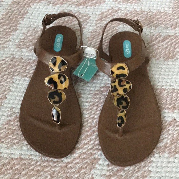 OKA b. t-strap sandal - Picture 1 of 6